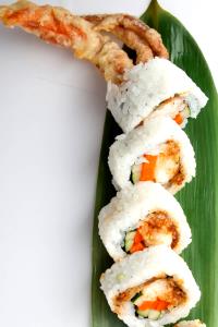 3 Pieces Sushi, Spider Roll (Soft Shell Crab)