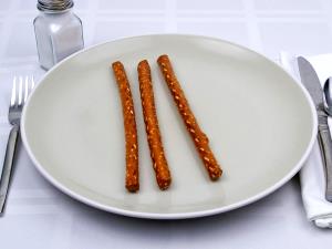 3 rods (30 g) Pretzel Rods