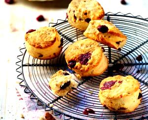 3 scones (60 g) Orange Cranberry Scones