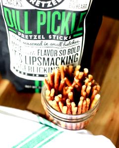 31 sticks (28 g) Dill Pickle Pretzel Sticks