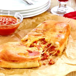 385 Grams Wegmans Deluxe Calzone Pizza