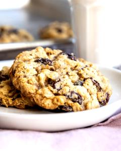 4 Cookies Oatmeal Raisin Cookie