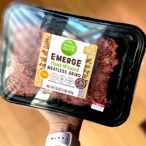 4 oz (113 g) Emerge Plant Based Meatless Grind