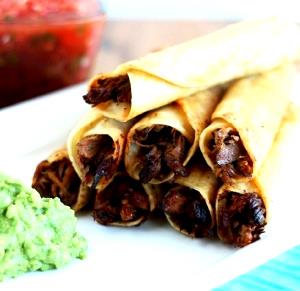 5 taquitos (140 g) Shredded Steak Taquitos