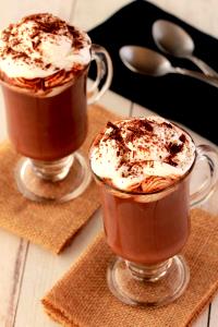 513 Grams HOT CHOCOLATE - Large - Soy Milk - Milk Chocolate - With Whip