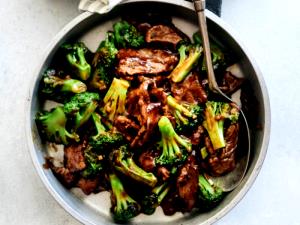 5.4 oz (153.087 g) Broccoli Beef