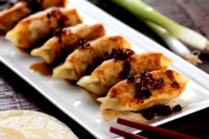 6 dumplings Handmade Pork Dumplings Pan Fried (6)