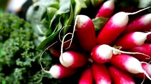 7 radishes (85 g) Radishes