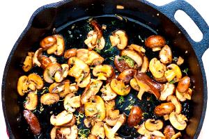 8 Caps Cooked Mushrooms (Fat Added in Cooking)