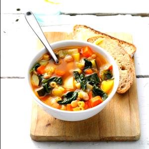 8 oz (227 g) Garden Minestrone Soup