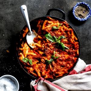 1 Cup Meatless Pasta with Cheese and Tomato Sauce